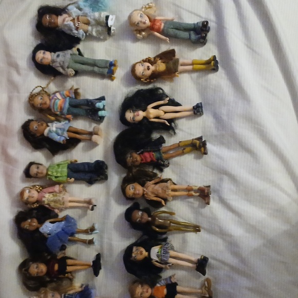 Assorted Fashion Dolls Set - Picture 10 of 11